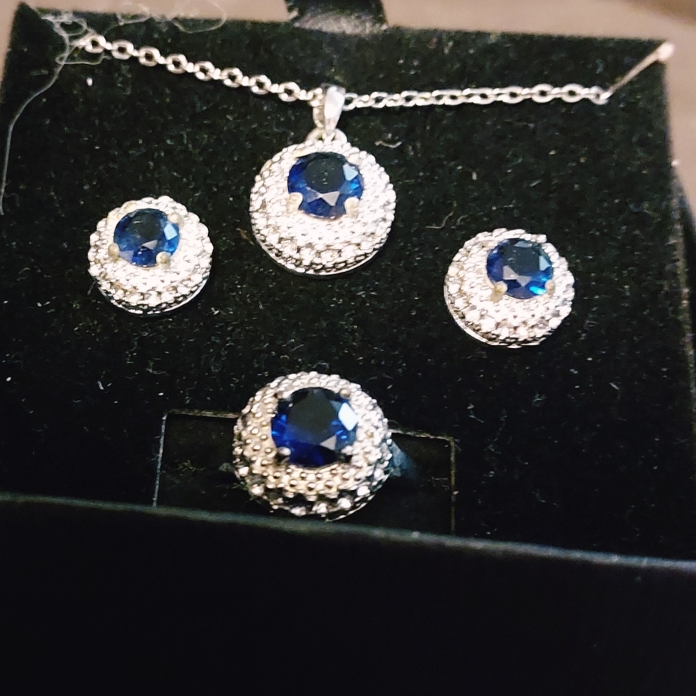 Beautiful 4 Piece Necklace, Earrings & Ring w/Blue & Clear Gemstones Set